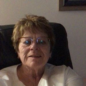 Meet your Posher, Joann